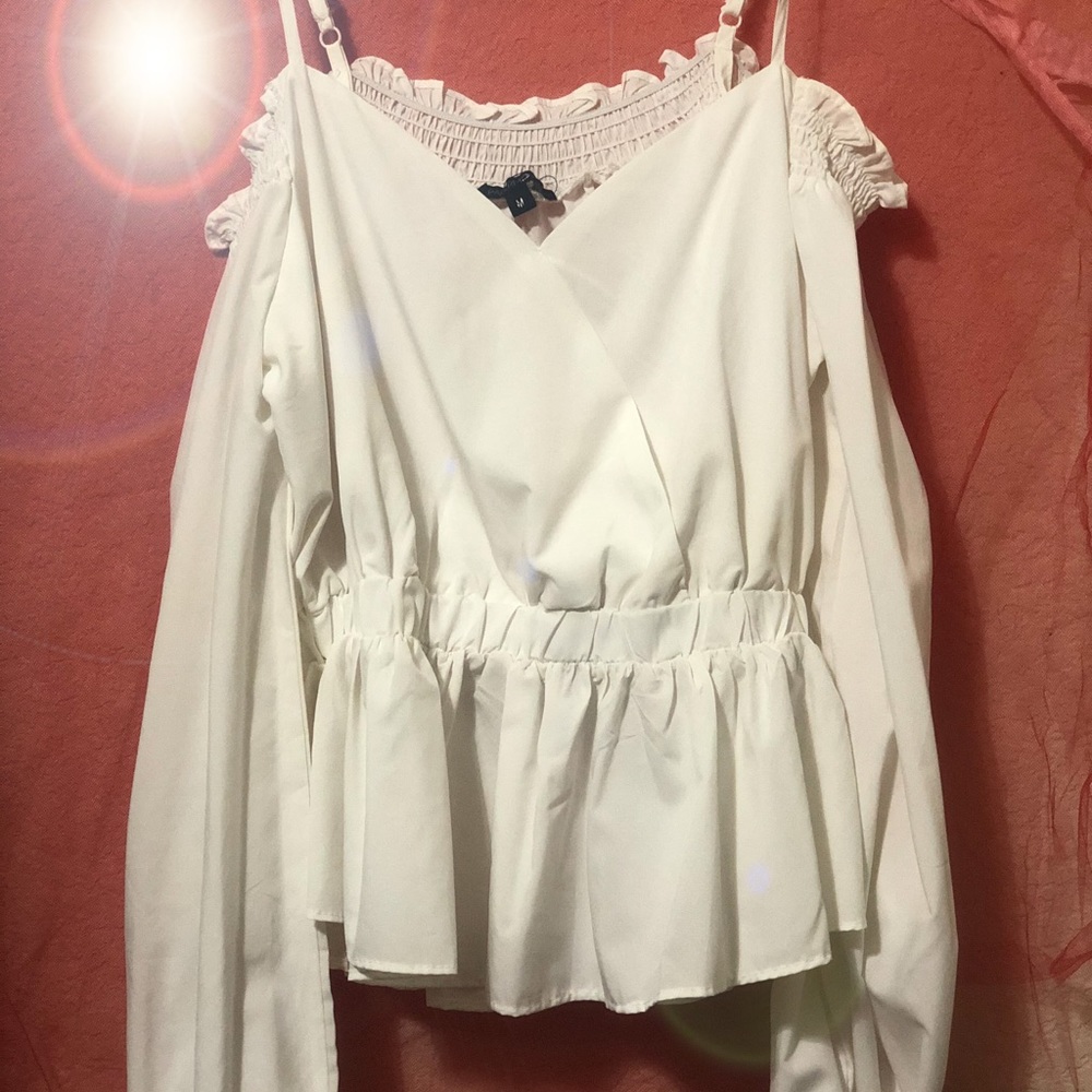 Cute white top